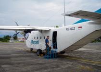 <p>Local air travel with Merpati Airlines is a lot of fun. 45 min after takeoff in Manado the AN-24  clone turned back due to engine trouble. After a roller-coaster landing the pilots visually   inspected the engine and decided it was all right. The second attempt took us to Luwuk....</p>